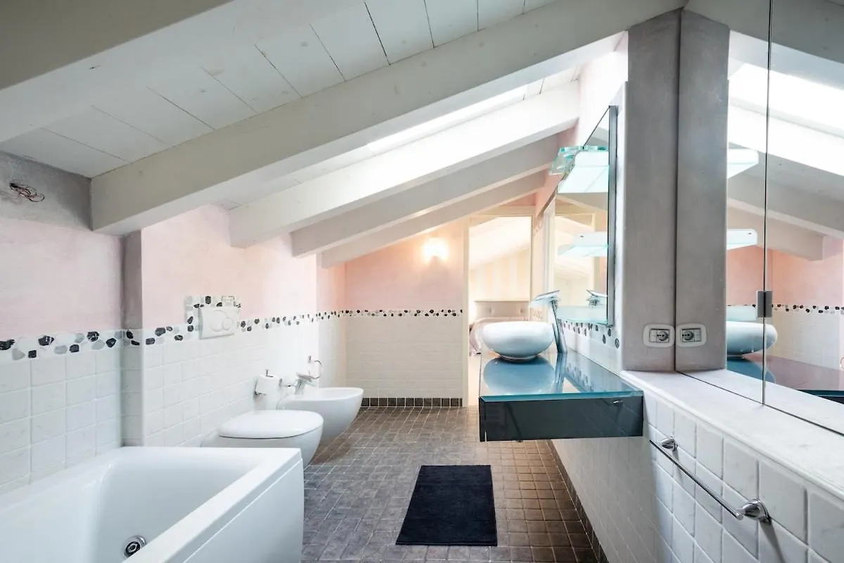Luxury Villa On Garda Lake ソイアーノ・デル・ラーゴ