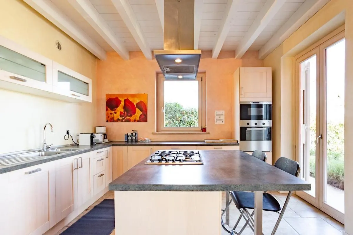 Luxury Villa On Garda Lake Soiano Del Lago