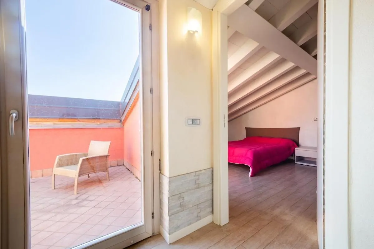 Luxury Villa On Garda Lake Soiano Del Lago 0*,  Ιταλία