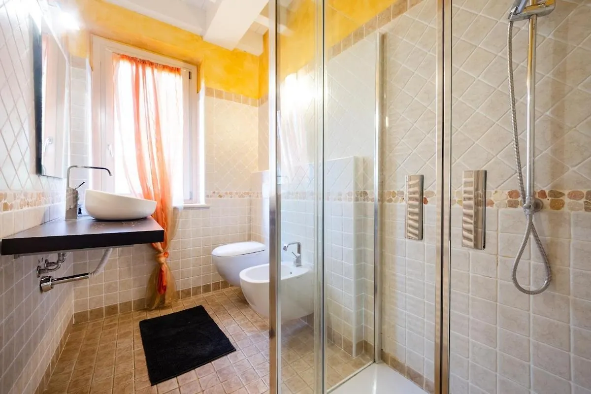 Luxury Villa On Garda Lake Soiano Del Lago 0*,  Ιταλία