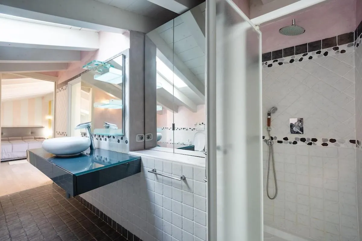 Luxury Villa On Garda Lake Soiano Del Lago